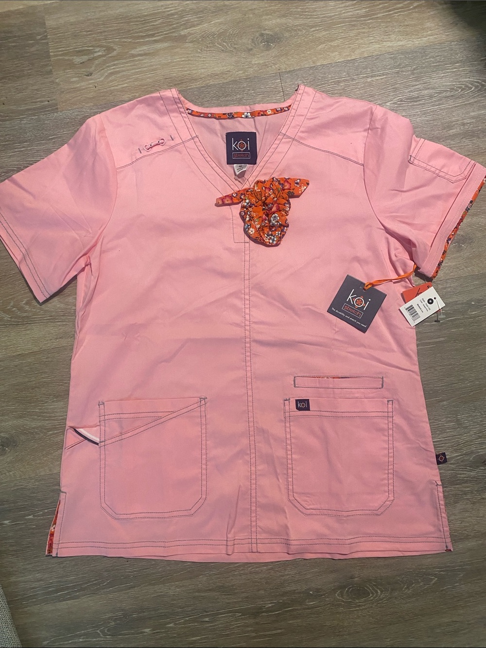 koi Pink V-Neck Scrub Top NEW M